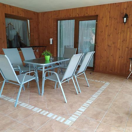 Pokoje Goscinne Ontario Mieroszyno Jastrzebia Gora Ngoại thất bức ảnh